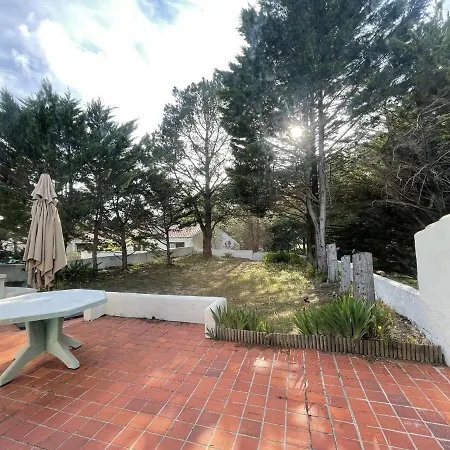 Hébergement de vacances Maison Avec Accès Direct à La Plage, 2 Terrasses, Jardin Clos, 3 Chambres, Parking Privé à - Fr-1-224b-492