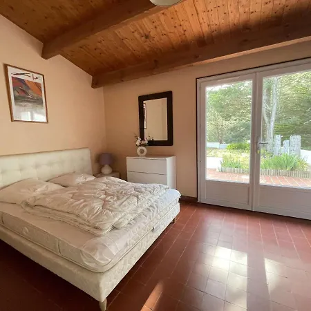 Maison Avec Accès Direct à La Plage, 2 Terrasses, Jardin Clos, 3 Chambres, Parking Privé à - Fr-1-224b-492 *