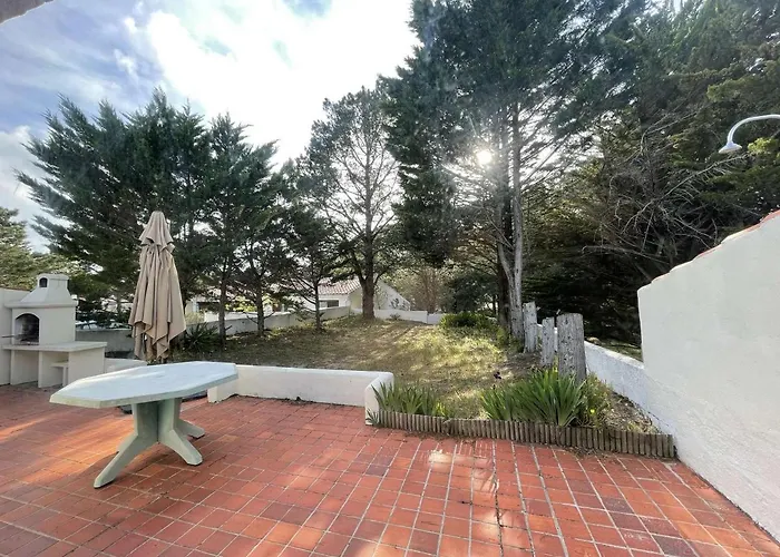 Hébergement de vacances Maison Avec Accès Direct à La Plage, 2 Terrasses, Jardin Clos, 3 Chambres, Parking Privé à - Fr-1-224b-492