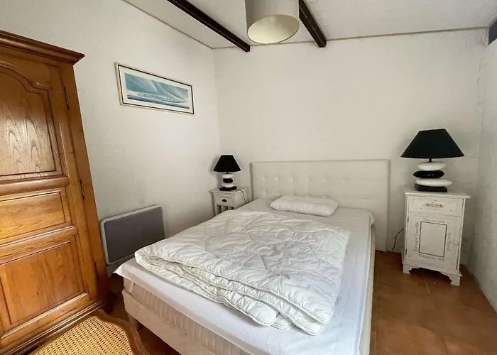 Maison Avec Accès Direct à La Plage, 2 Terrasses, Jardin Clos, 3 Chambres, Parking Privé à - Fr-1-224b-492 Hébergement de vacances La Guérinière