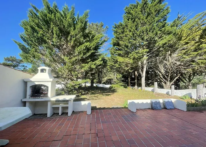 Hébergement de vacances Maison Avec Accès Direct à La Plage, 2 Terrasses, Jardin Clos, 3 Chambres, Parking Privé à - Fr-1-224b-492